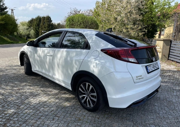 Honda Civic cena 39900 przebieg: 234000, rok produkcji 2015 z Tczew małe 704